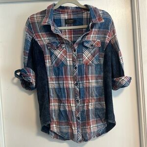 EUC: ci sono plaid collection women button down shirt L  (Junior)